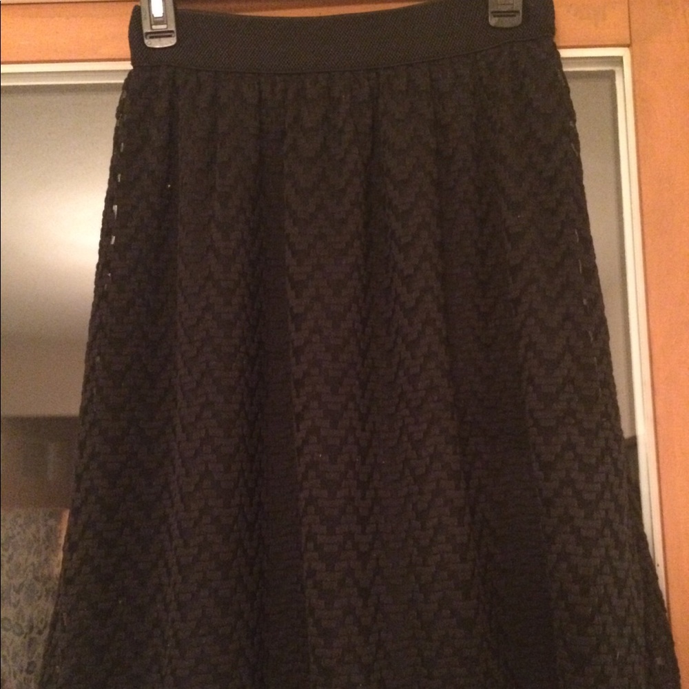 Joe Benbasset black overlay skirt size S